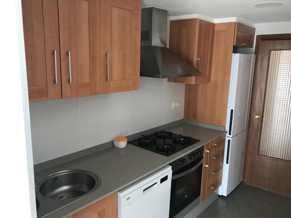 Apartamento En Complejo Residencial Con Piscina Y Garaje Frente Al Mar Валенсия Экстерьер фото